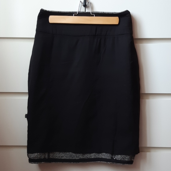 CLUB MONACO Wool Tweed Pencil Skirt - Picture 6 of 6